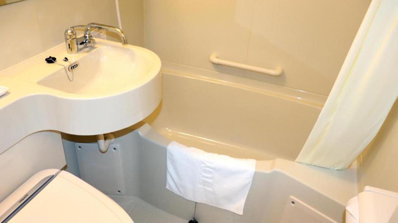 Toyoko Inn Tsushima Izuhara Екстер'єр фото