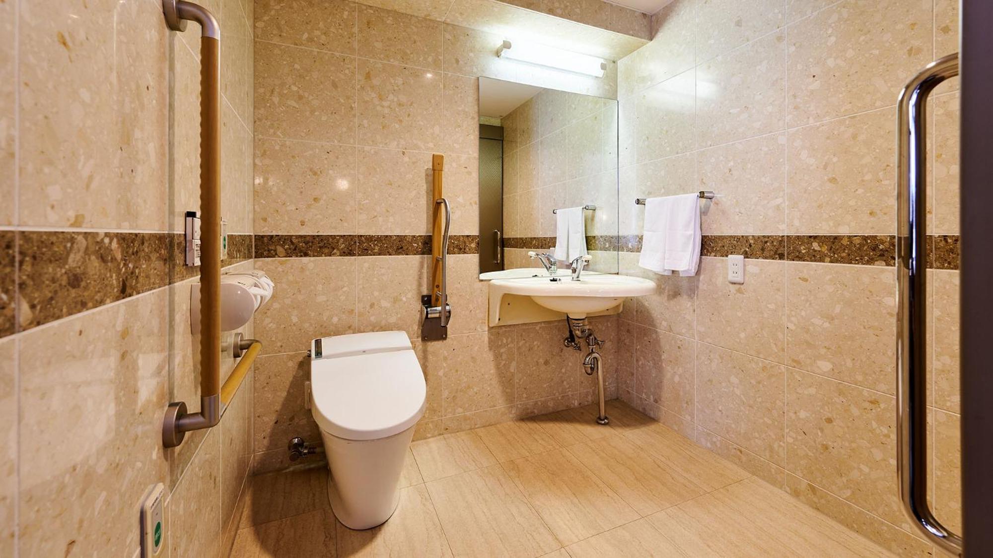 Toyoko Inn Tsushima Izuhara Номер фото