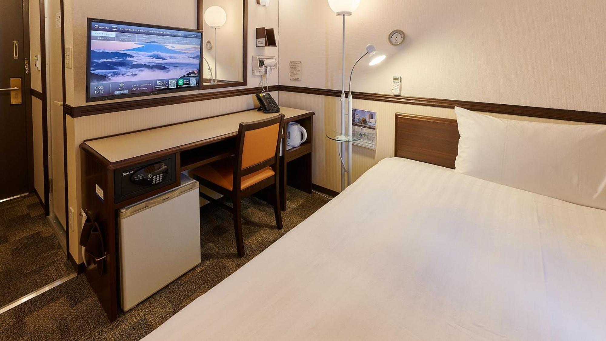 Toyoko Inn Tsushima Izuhara Номер фото